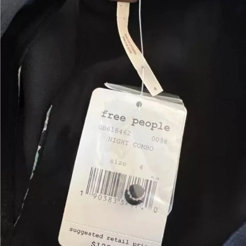 Free People - Picture 10 of 11